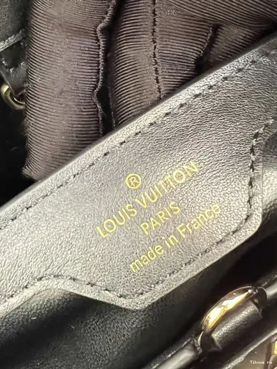 Affordable VUITTON MM LOUIS CAPUCINES 0520
